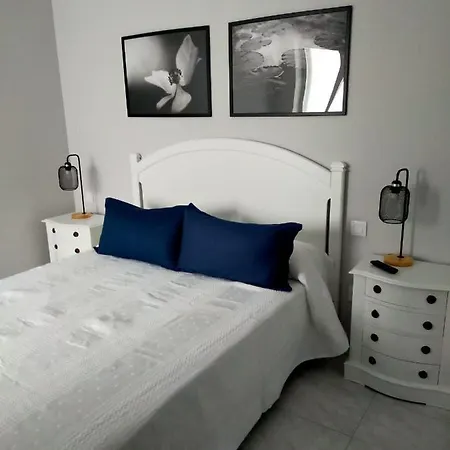 Homeforguest Amplio Apartamento En Triana Apartment *