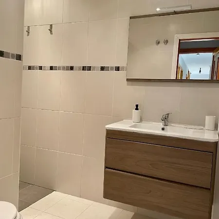 Homeforguest Amplio Apartamento En Triana *
