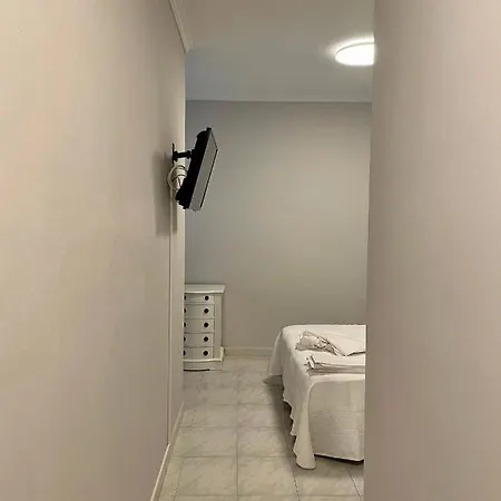 Homeforguest Amplio Apartamento En Triana Apartment *