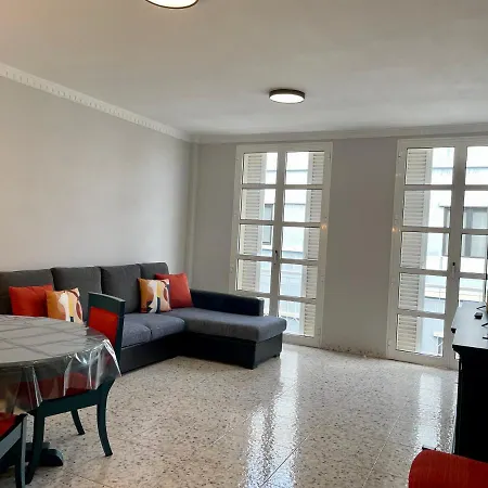 Homeforguest Amplio Apartamento En Triana *